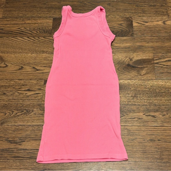 Monrow Scoop Neck Pink Ribbed Dress - Picture 8 of 8